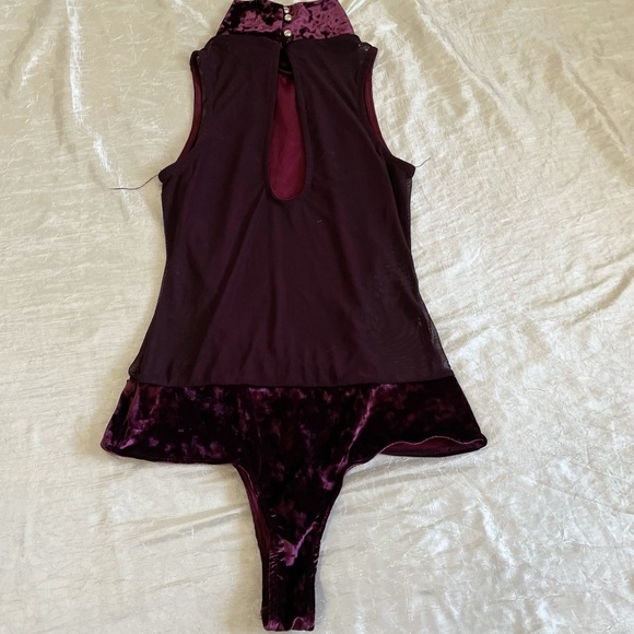 Purple mesh and crushed velvet bodysuit - Picture 3 of 8